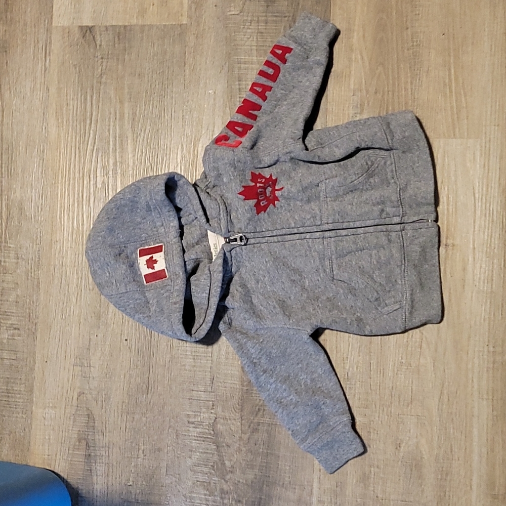 ROOTS- Grey Canada Zip-up Hoodie. 3-6M